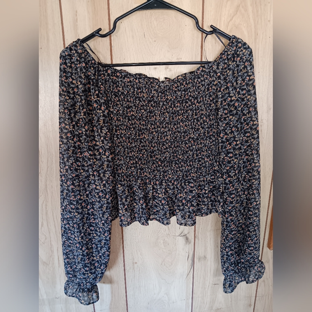 Beyond The Radar, Medium, Floral